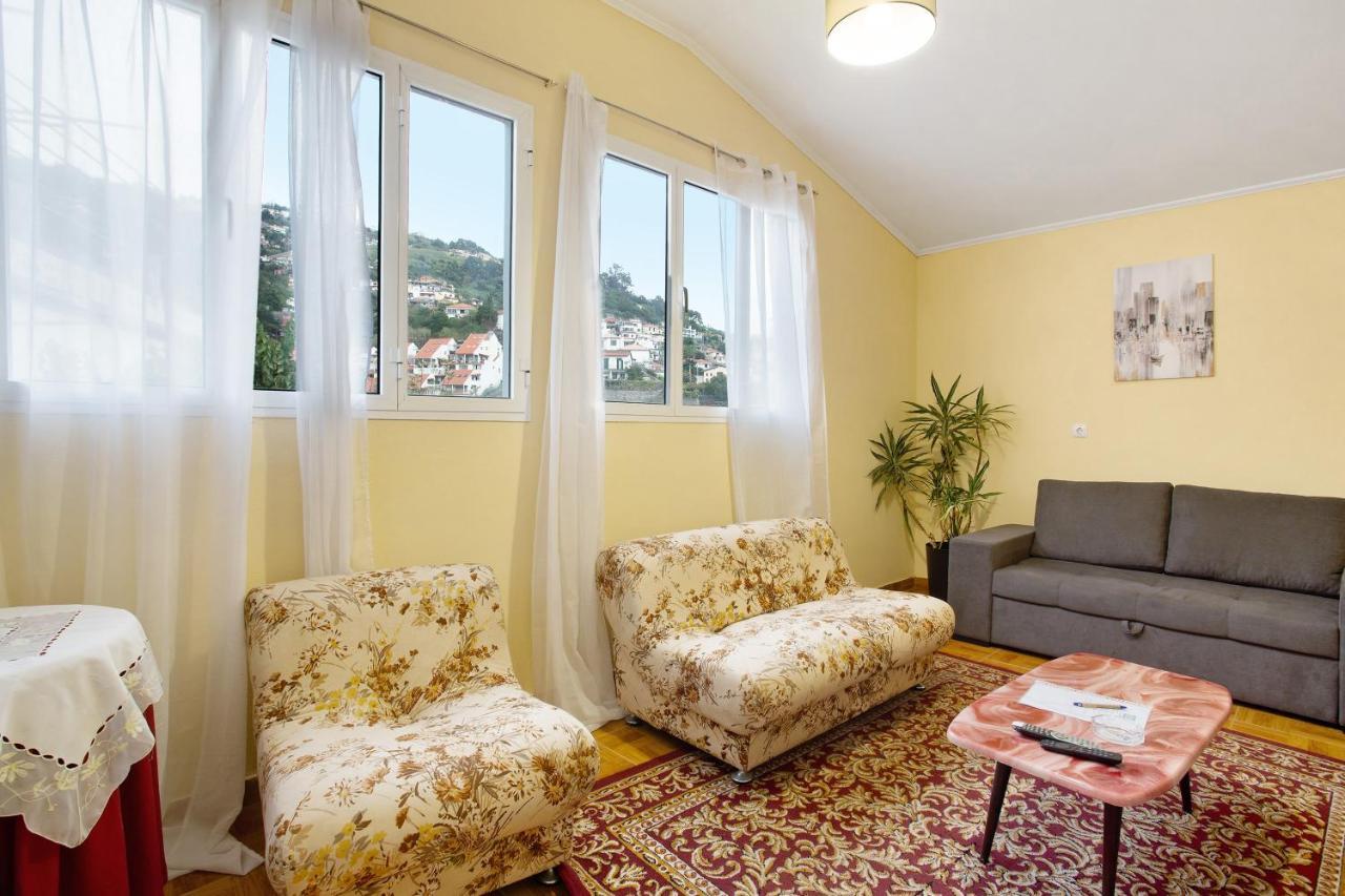 Villa Casal Do Farrobo à Funchal  Extérieur photo